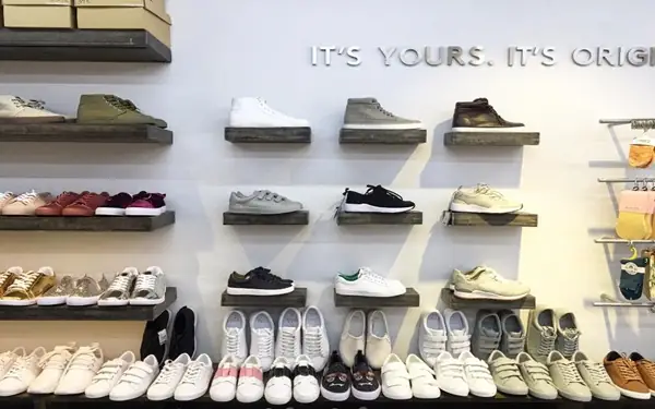 Top 10 Shop Bán Giày Chính Hãng & Uy Tín Nhất Trên Instagram