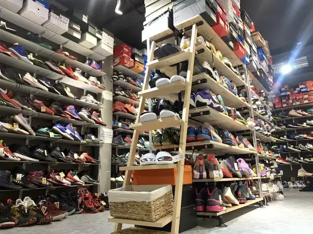 Top 10 Shop Bán Giày Uy Tín Trên Instagram: Lựa Chọn Chất Lượng, Giá Tốt Top 10 Shop Bán Giày Uy Tín Trên Instagram: Lựa Chọn Chất Lượng, Giá Tốt