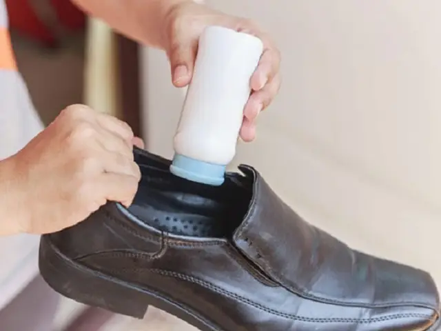 Bí Quyết Làm Giày Khô Nhanh Trong 1 Đêm Hiệu Quả Tại Nhà Bí Quyết Làm Giày Khô Nhanh Trong 1 Đêm Hiệu Quả Tại Nhà