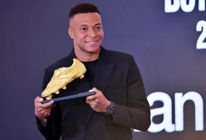 Mbappe Vượt Giới, Giành Chiếc Giày Vàng Châu Âu 2024/25: Cuộc Đua Ai Đã Ngã Ngũ?