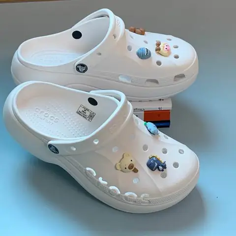 Mua Giày Dép Crocs Quận 3: Cửa Hàng, Giá & Mẫu Mới Nhất 2024