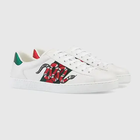 Giày Gucci Nam Nữ Thêu Rắn Chính Hãng: Đánh Giá, Giá Và Địa Chỉ Mua Uy Tín Giày Gucci Nam Nữ Thêu Rắn Chính Hãng: Đánh Giá, Giá Và Địa Chỉ Mua Uy Tín