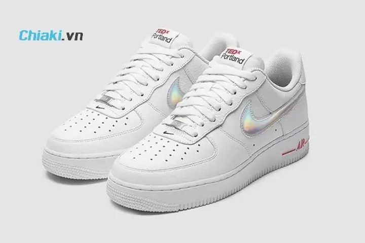 Giày Hiệu Nike Màu Trắng Giặt Có Bị Ố Vàng Không? Cách Xử Lý & Phòng Ngừa Hiệu Quả Giày Hiệu Nike Màu Trắng Giặt Có Bị Ố Vàng Không? Cách Xử Lý & Phòng Ngừa Hiệu Quả