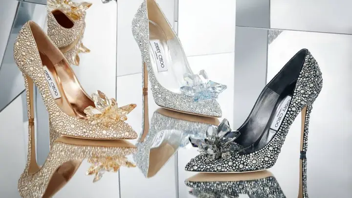 Giày Jimmy Choo Chính Hãng Giá Bao Nhiêu? Cập Nhật Bảng Giá 2024 & Địa Chỉ Mua Giày Jimmy Choo Chính Hãng Giá Bao Nhiêu? Cập Nhật Bảng Giá 2024 & Địa Chỉ Mua