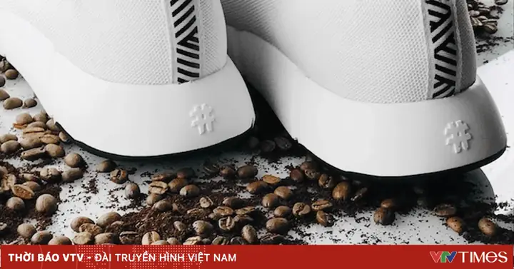Giày Bã Cà Phê Giá Bao Nhiêu? Khám Phá Mức Giá & Xu Hướng Mới