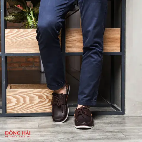 Giày Lười Nam Có Cần Đi Tất Không? Hướng Dẫn Chi Tiết Từ A-z