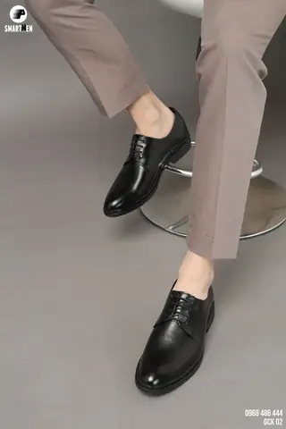 Giày Màu Nào Dễ Phối Đồ Nhất Cho Nam Giới? Hướng Dẫn Chọn & Phối Đồ Chuẩn Phong Cách Giày Màu Nào Dễ Phối Đồ Nhất Cho Nam Giới? Hướng Dẫn Chọn & Phối Đồ Chuẩn Phong Cách