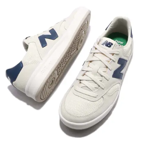 Giày New Balance Crt300 Chính Hãng: Giá Bao Nhiêu, Mua Ở Đâu Uy Tín?