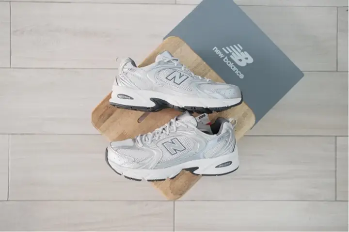 Đánh Giá Chi Tiết Giày New Balance Nam Mã 90972-nb-ga-xa-375: Mẫu Xám Thời Thượng Đánh Giá Chi Tiết Giày New Balance Nam Mã 90972-nb-ga-xa-375: Mẫu Xám Thời Thượng