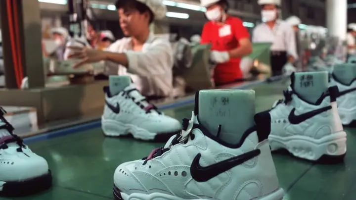 Giày Nike Có Sản Xuất Tại Việt Nam Không? Thực Tế Công Xưởng Lớn Nhất Thế Giới Giày Nike Có Sản Xuất Tại Việt Nam Không? Thực Tế Công Xưởng Lớn Nhất Thế Giới