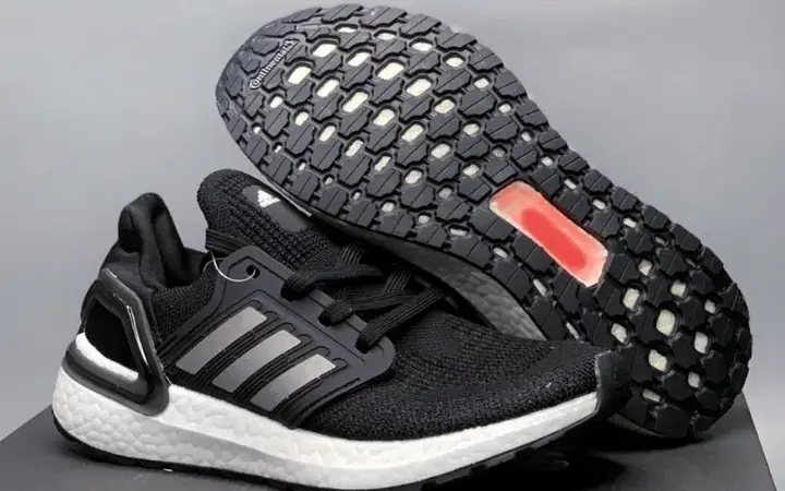 Giày Thể Thao Adidas Đế Boost Mới Nhất: Khám Phá Công Nghệ Và Phiên Bản Nổi Bật