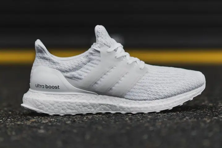 Giày Adidas Ultraboost 3.0 Nam: Đánh Giá Chi Tiết, Công Nghệ & Địa Chỉ Mua Chính Hãng Giày Adidas Ultraboost 3.0 Nam: Đánh Giá Chi Tiết, Công Nghệ & Địa Chỉ Mua Chính Hãng