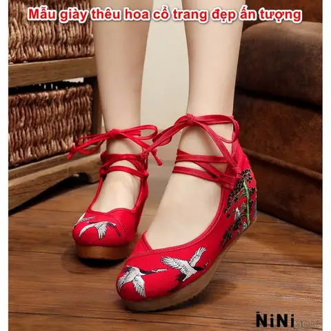 Giày Thêu Hoa Cổ Trang Có Nên Mua Không? Phân Tích Toàn Diện Giày Thêu Hoa Cổ Trang Có Nên Mua Không? Phân Tích Toàn Diện