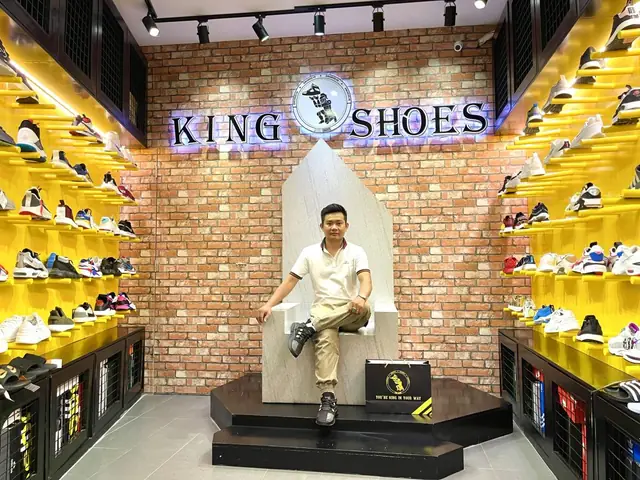 King Shoes: Cửa Hàng Giày Sneaker Chính Hãng Uy Tín Tại Tp.hcm King Shoes: Cửa Hàng Giày Sneaker Chính Hãng Uy Tín Tại Tp.hcm