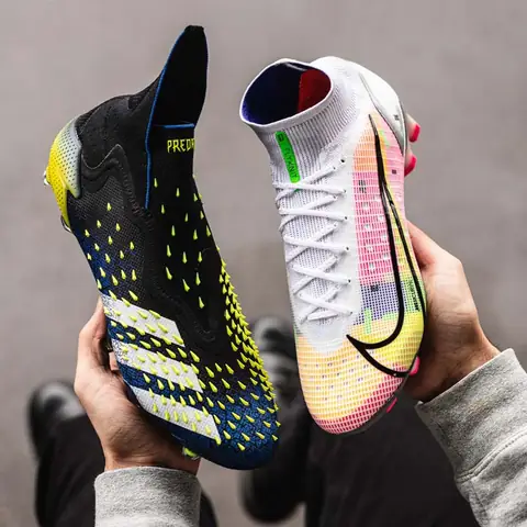 Nên Chọn Giày Đá Bóng Nike Hay Adidas: So Sánh Chi Tiết Cho Cầu Thủ Việt